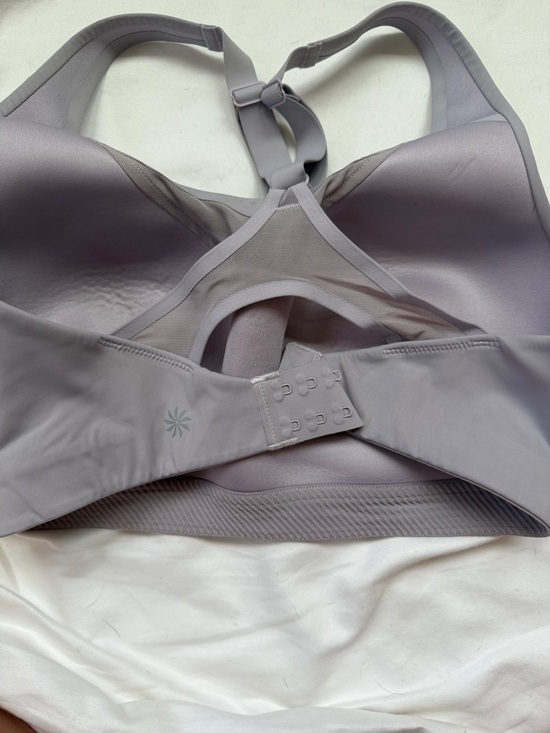 Athleta Lavender Racerback Seamless Sports Bra - Picture 2 of 2